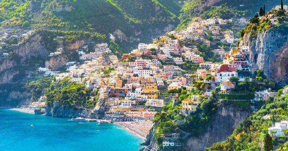 Cinque Terre Vs. Amalfi Coast: a comparison