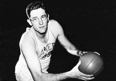 How did the Lakers get their name?